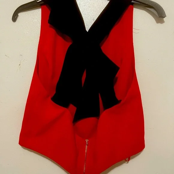 Red crop top - Picture 2 of 2